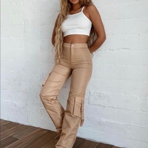 Tan wide leg cargo pant, high waisted
